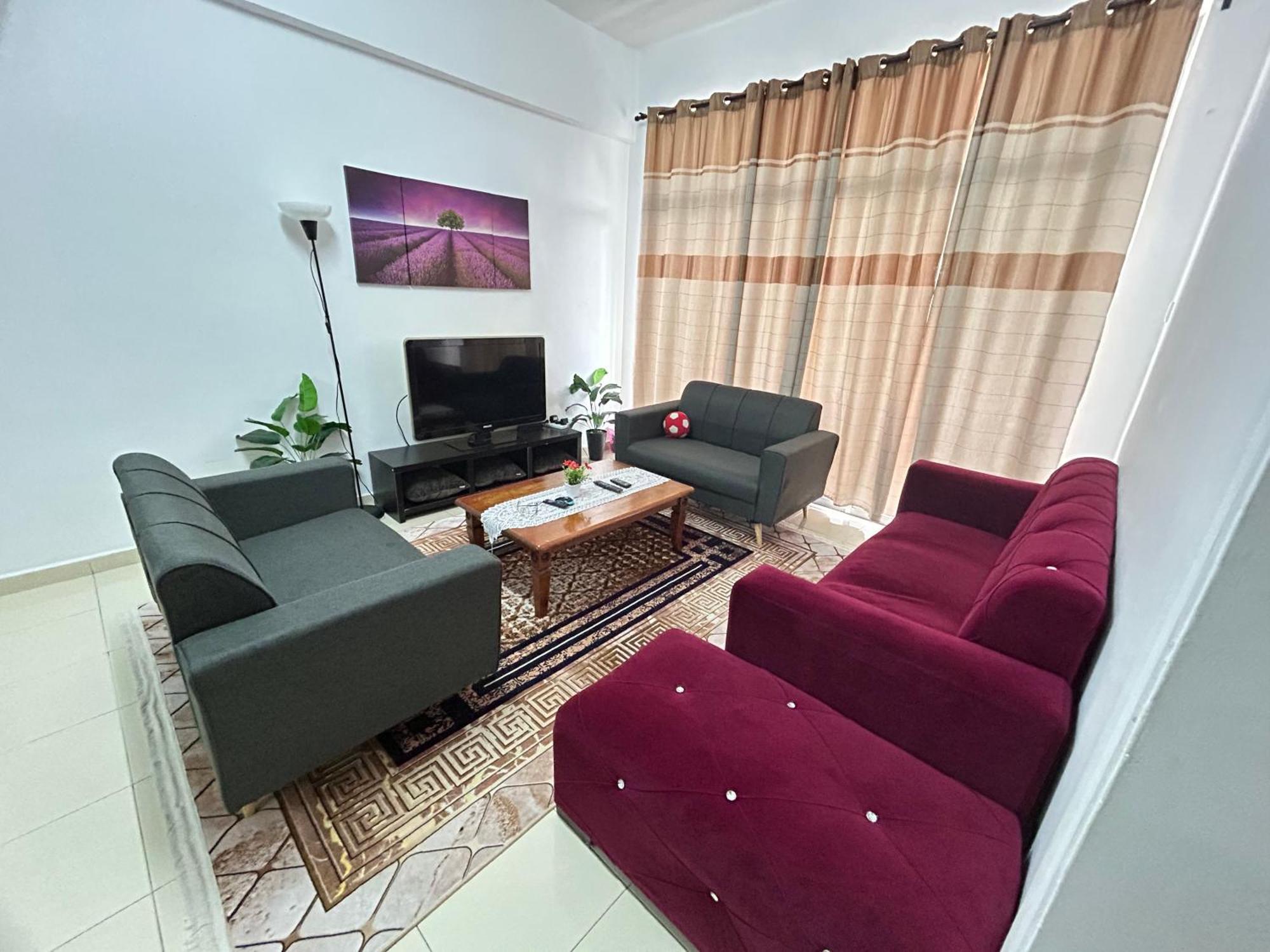 D'Zara Homestay เซปัง ภายนอก รูปภาพ